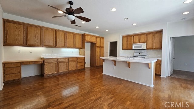 Building Photo - 8233 Doral Ln