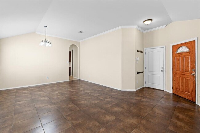 Building Photo - 208 Pecanwood S