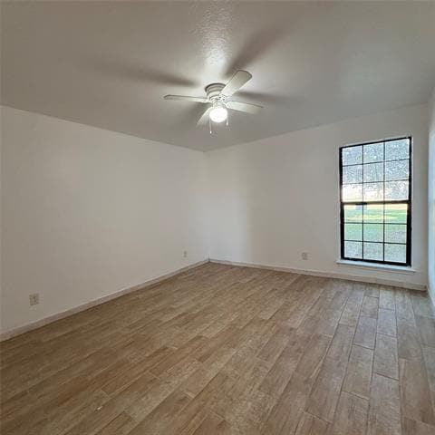 Building Photo - 5913 Lake Hubbard Pkwy
