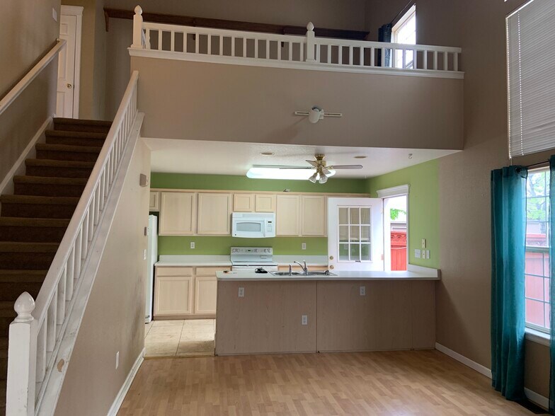 Building Photo - 12252 Bannock Cir