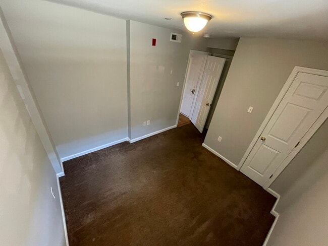 Building Photo - 1623 W Diamond St