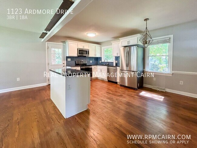 Building Photo - 1123 Ardmore Dr