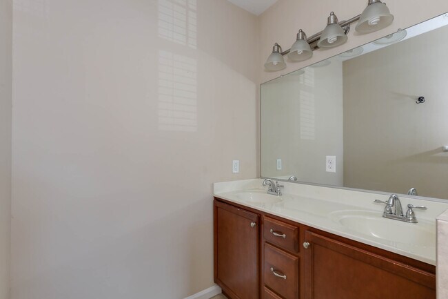 Building Photo - 4138 Seafarer Ave