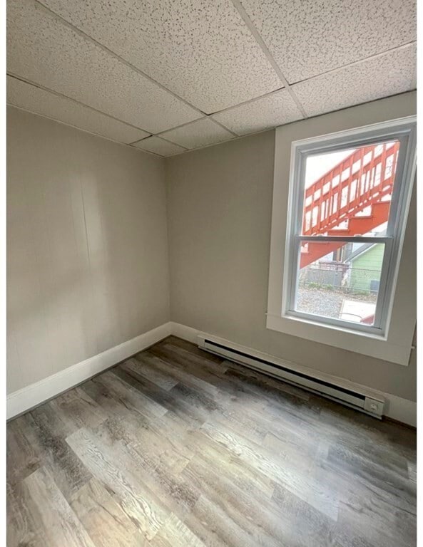 Building Photo - 266 W 6th St