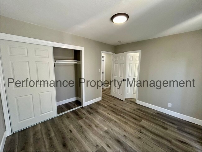 Building Photo - Charming 3 Bed/2 Bath Remodeled Home in Sh...