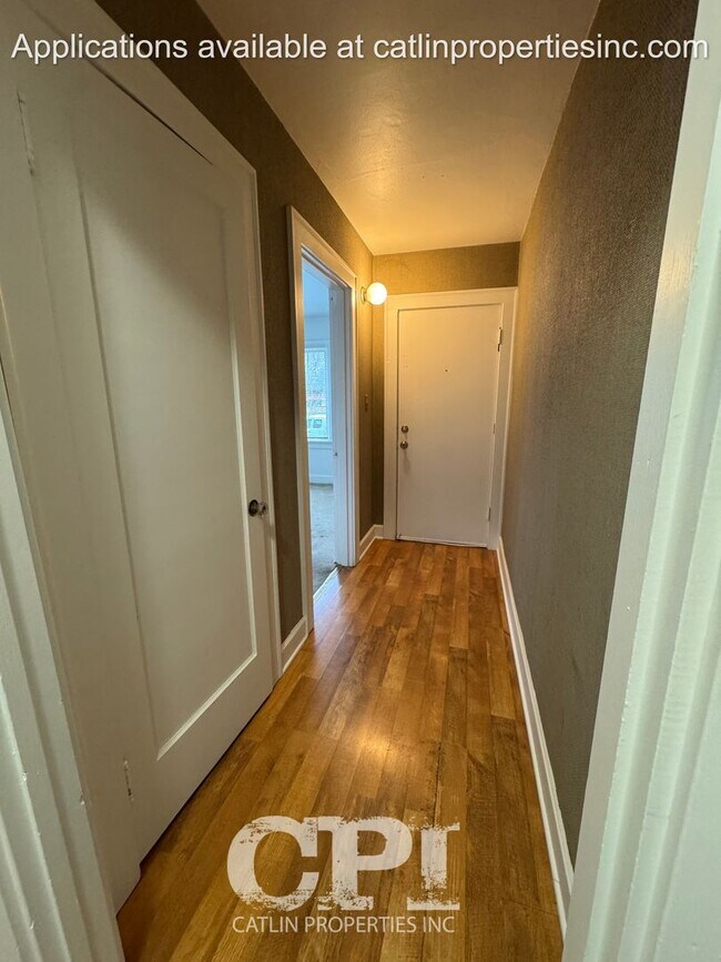 Building Photo - 1529 20th Ave