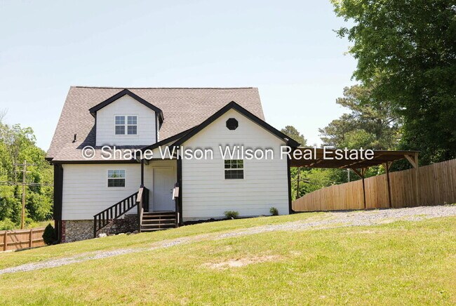 Building Photo - 799 Reed Pond Rd NW
