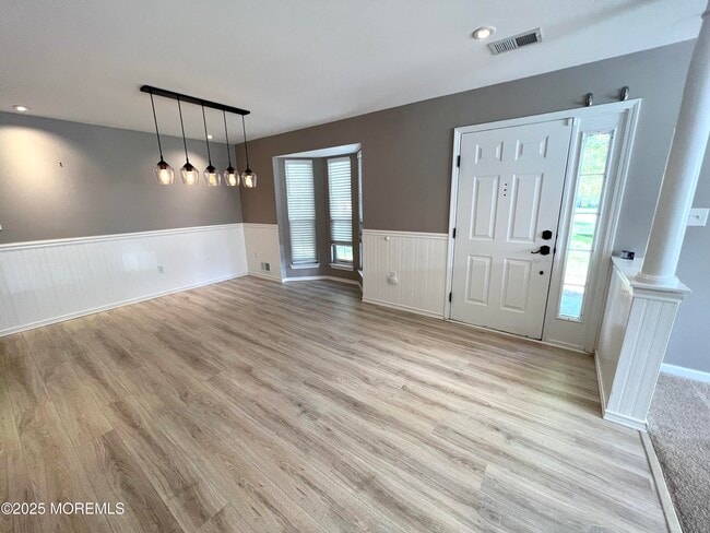 Building Photo - 21 Durant Ave