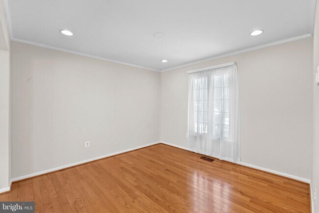 Building Photo - 8916 Arley Dr