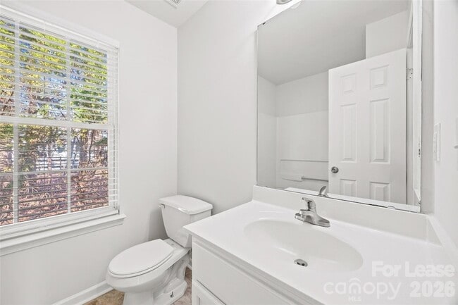 Building Photo - 1411 Swaying Branch Ln