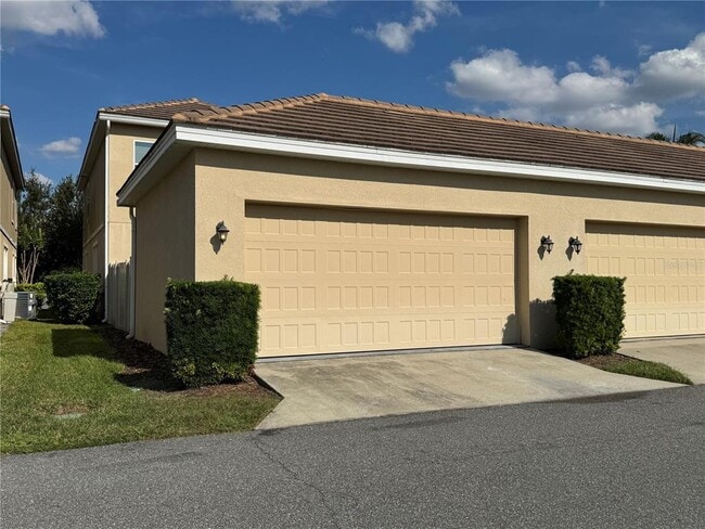 Building Photo - 7448 Leighside Dr