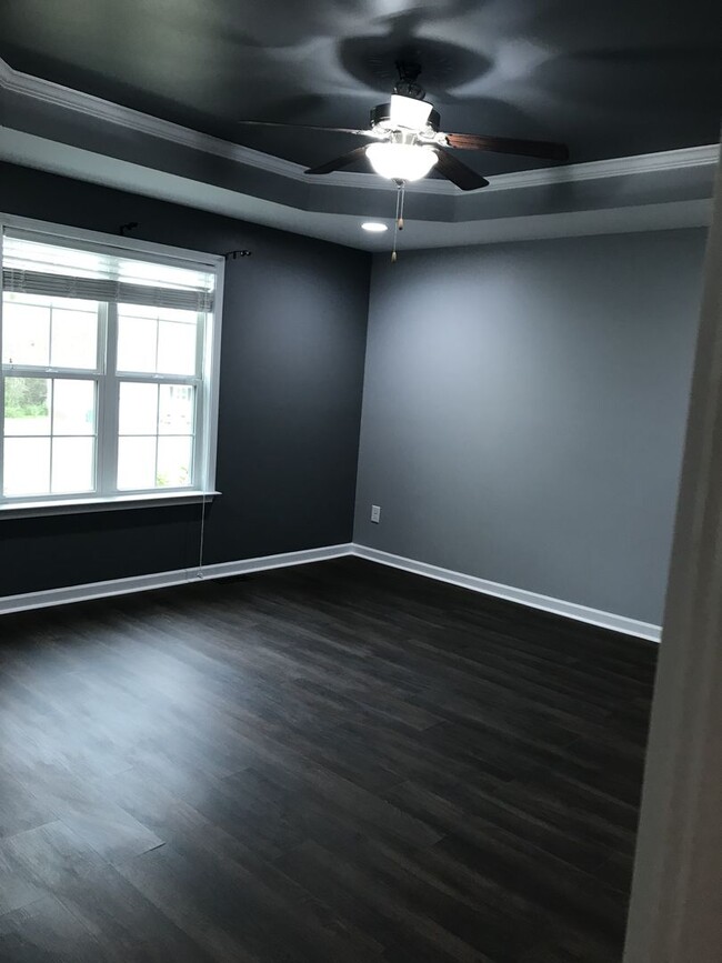Building Photo - 206 Hudson Farm's Way
