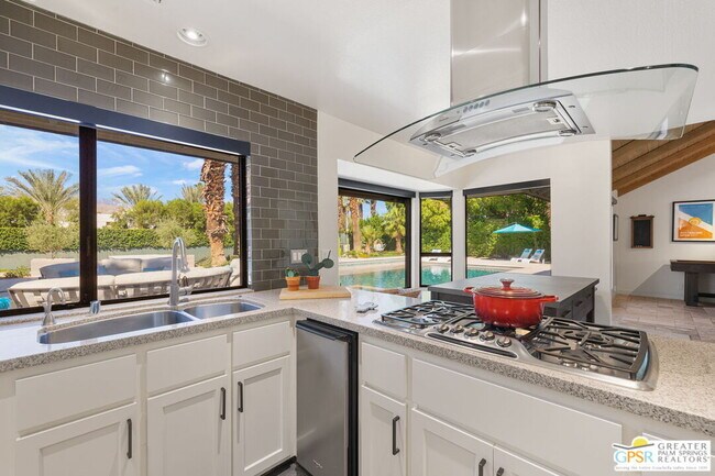 Building Photo - 40563 Desert Creek Ln
