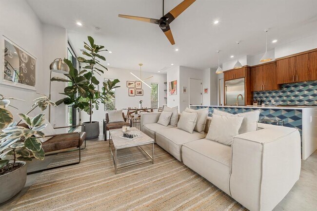 Building Photo - 2509 Durwood St