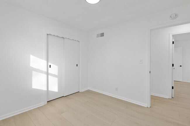 Building Photo - For Rent – Beautifully Renovated 4 Bedroom, 2 Bath Home