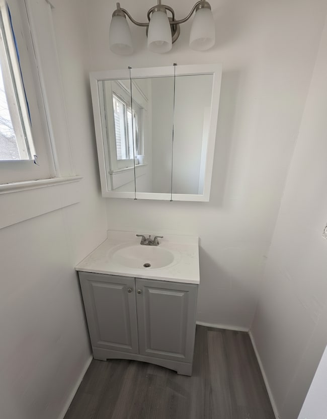 Building Photo - 526 W Mulberry St