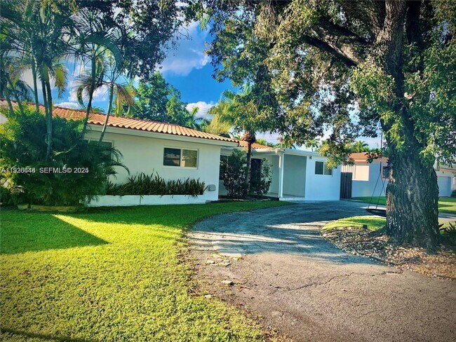 Building Photo - 19340 NE 18th Ct