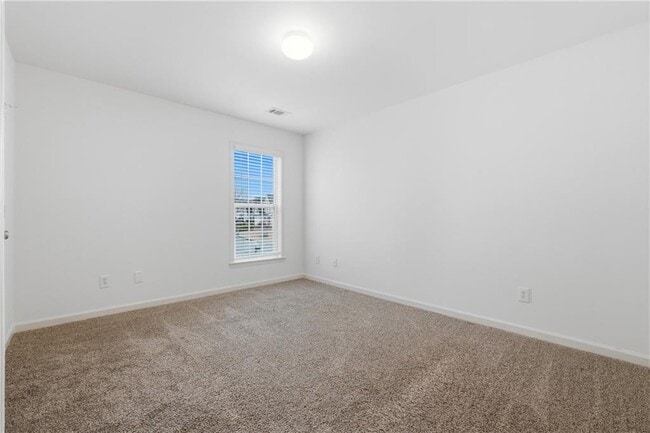 Building Photo - 3680 Moor Pointe Dr