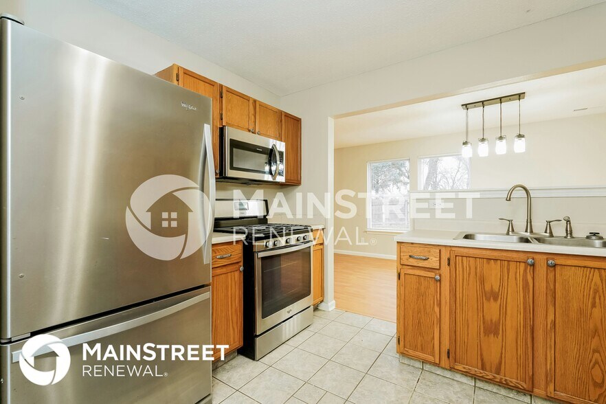 Building Photo - 1146 Freemont Ln