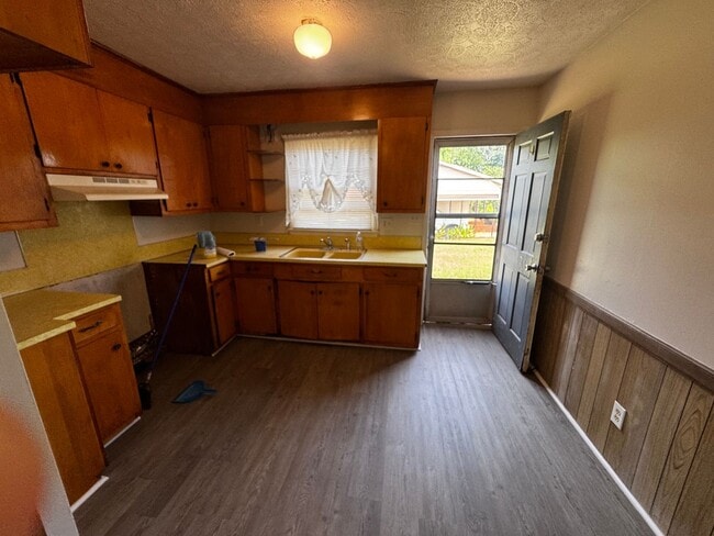 Building Photo - 3/1 House in Kingstown, NC (Shelby)