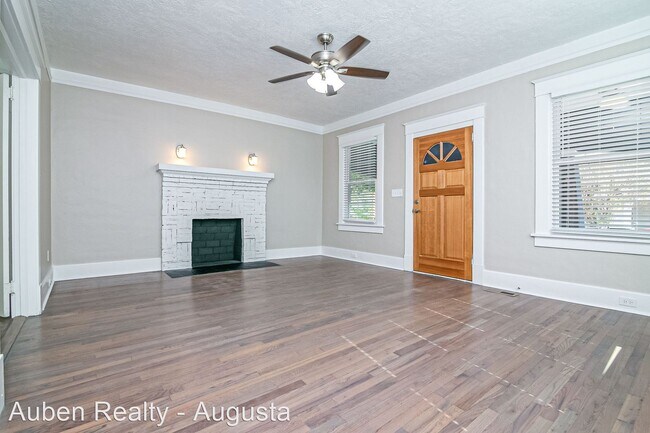 Building Photo - 3 br, 2 bath House - 1313 Merry Street