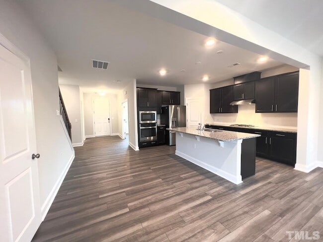 Building Photo - 341 Natsam Wds Wy