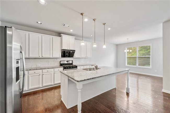 Building Photo - 3343 Ivy Farm Ct