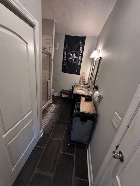 Bathroom - 1209 Southwest Blvd