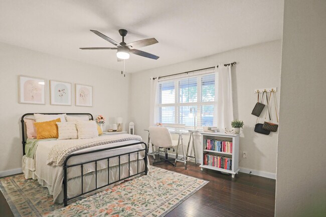 Building Photo - 4302 42nd St