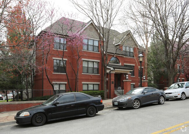 Primary Photo - 925 Washington St