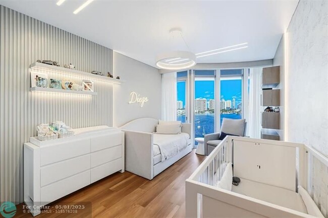 Building Photo - 17301 Biscayne Blvd