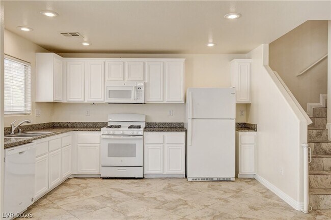 Building Photo - 4208 Perfect Drift St