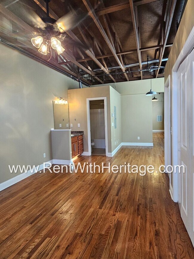 Building Photo - WOW!!.....GORGEOUS LOFT APARTMENT!!!!....DOWNTOWN VILLA RICA