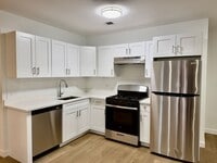 Building Photo - 224 Gramatan Ave