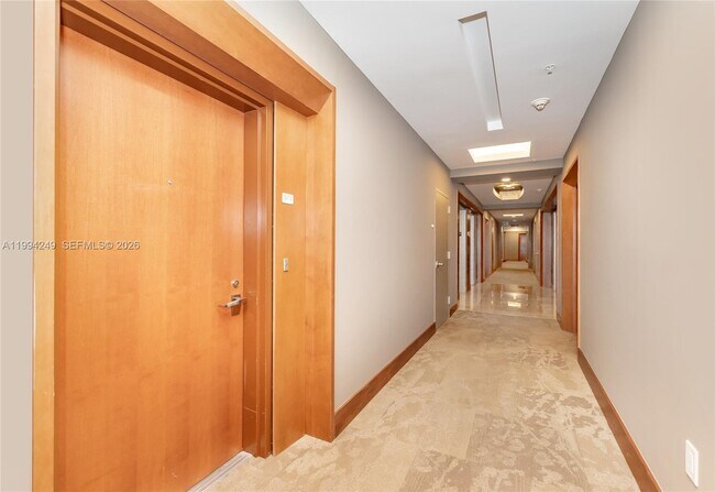 Building Photo - 31 SE 5th St