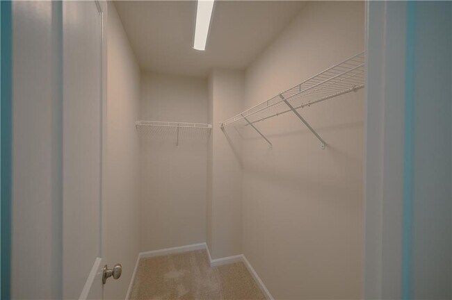 Building Photo - 3177 Meadowstone Ln SW