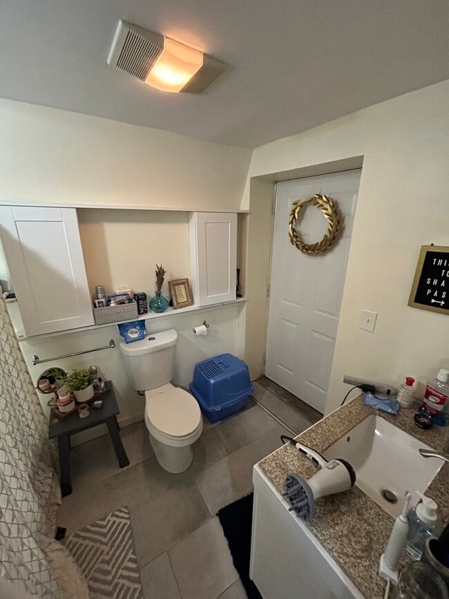 Building Photo - 36 Sheridan St