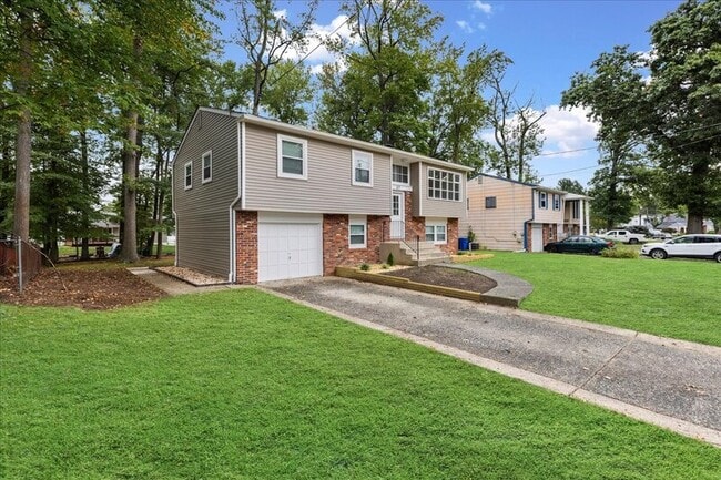 Building Photo - 57 Greenvale Rd