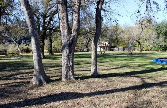Building Photo - 3111 Fritz Hughes Park Rd