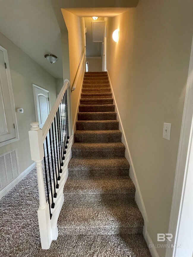 Building Photo - 9944 Cumbria Drive