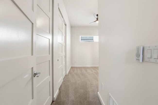 Building Photo - $2,745.95, 2-bed, 2.5 bath, located in Denver with a Rooftop Patio