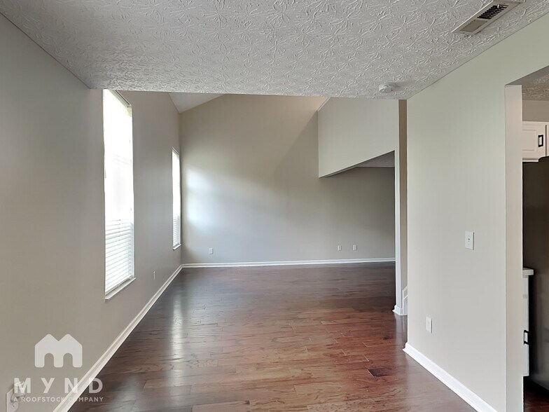 Building Photo - 2179 Balais Ct