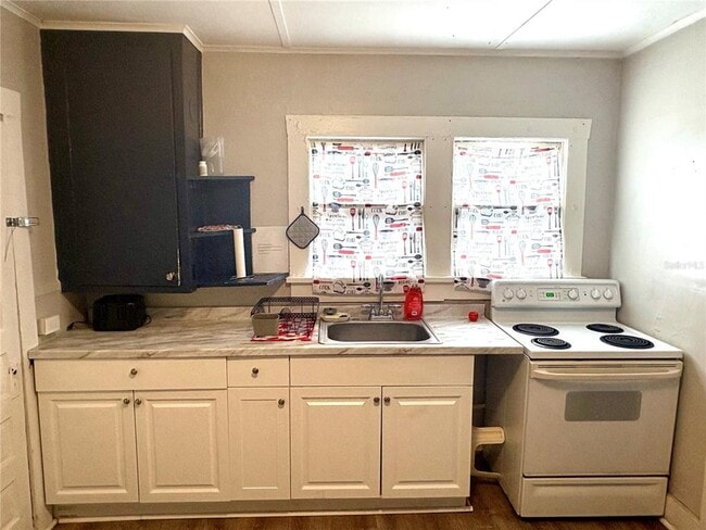 Building Photo - 1145 16th Ave S