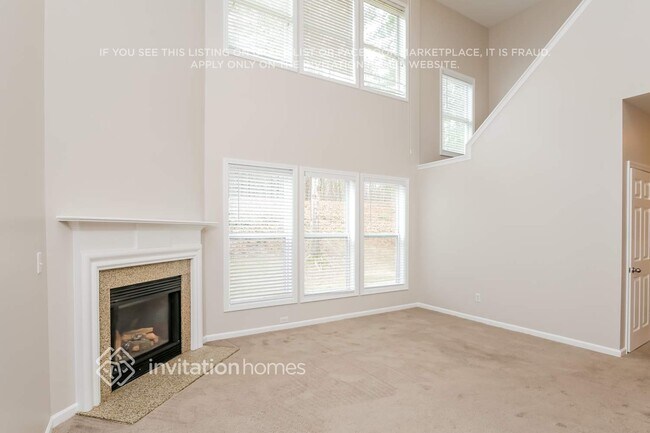 Building Photo - 2343 Jasmine Glen Dr