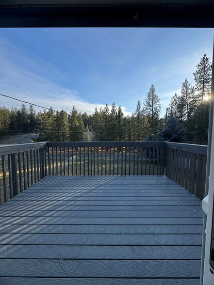 Building Photo - 6404 E 11th Ave