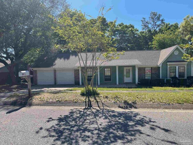 Building Photo - 4615 Gladstone Dr