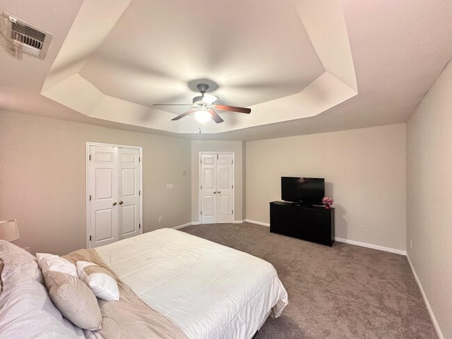 Building Photo - 175 Mill Creek Dr