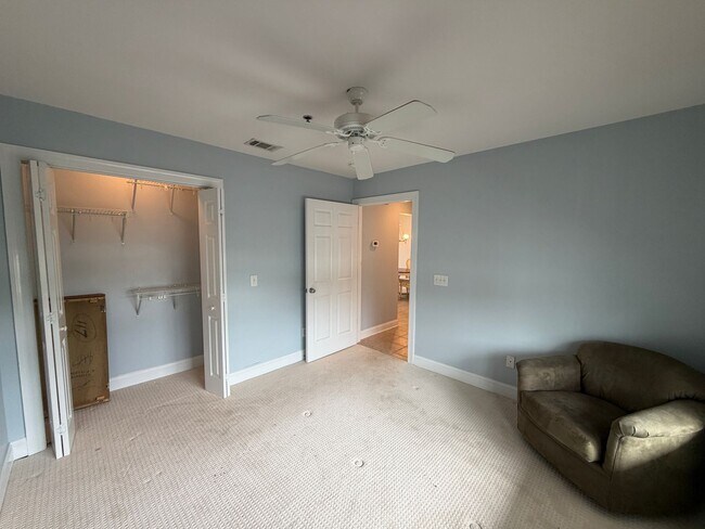 Building Photo - 91 Screven St