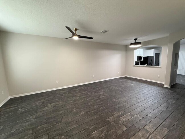 Building Photo - 30316 Elderwood Dr