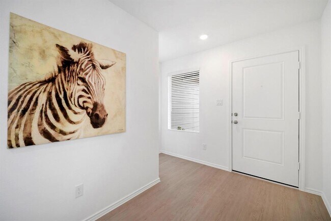 Building Photo - 23437 Firelight Dr